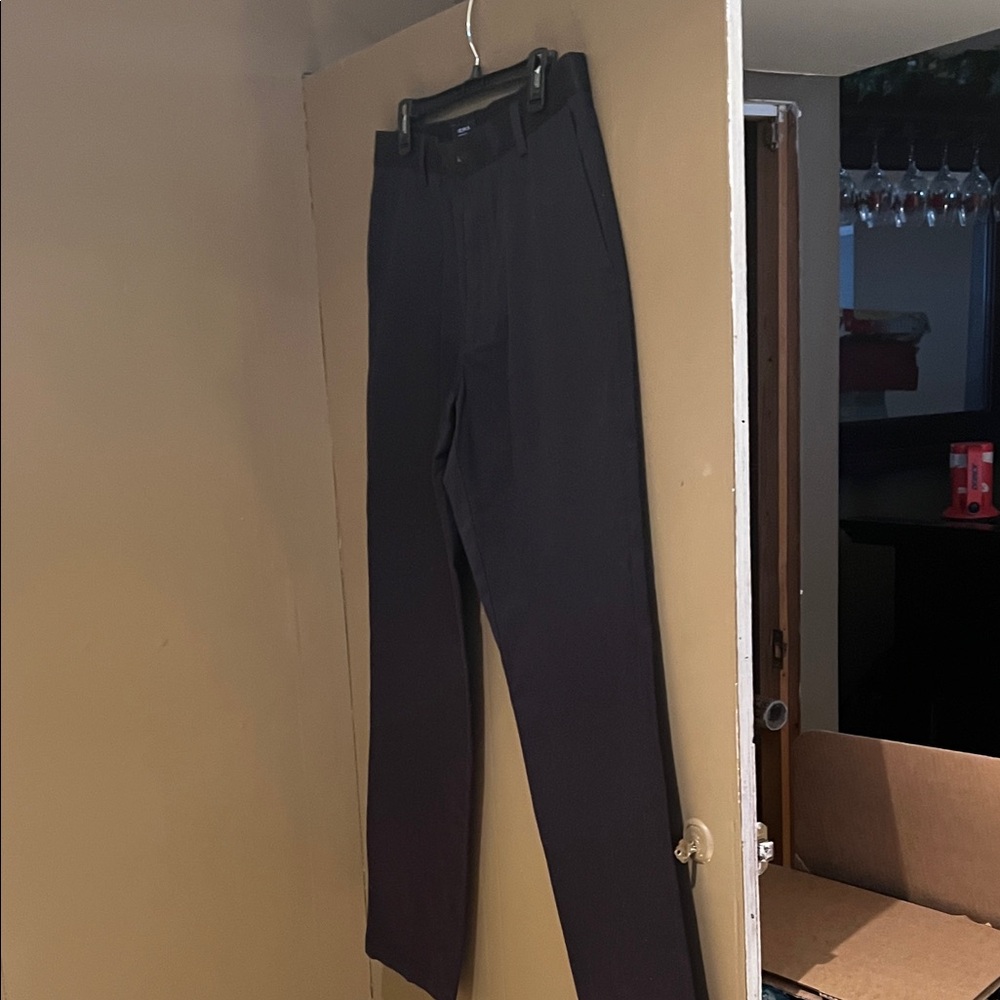 Dockers Men’s Khaki Pants Straight 02 Model in Black 34 x 34